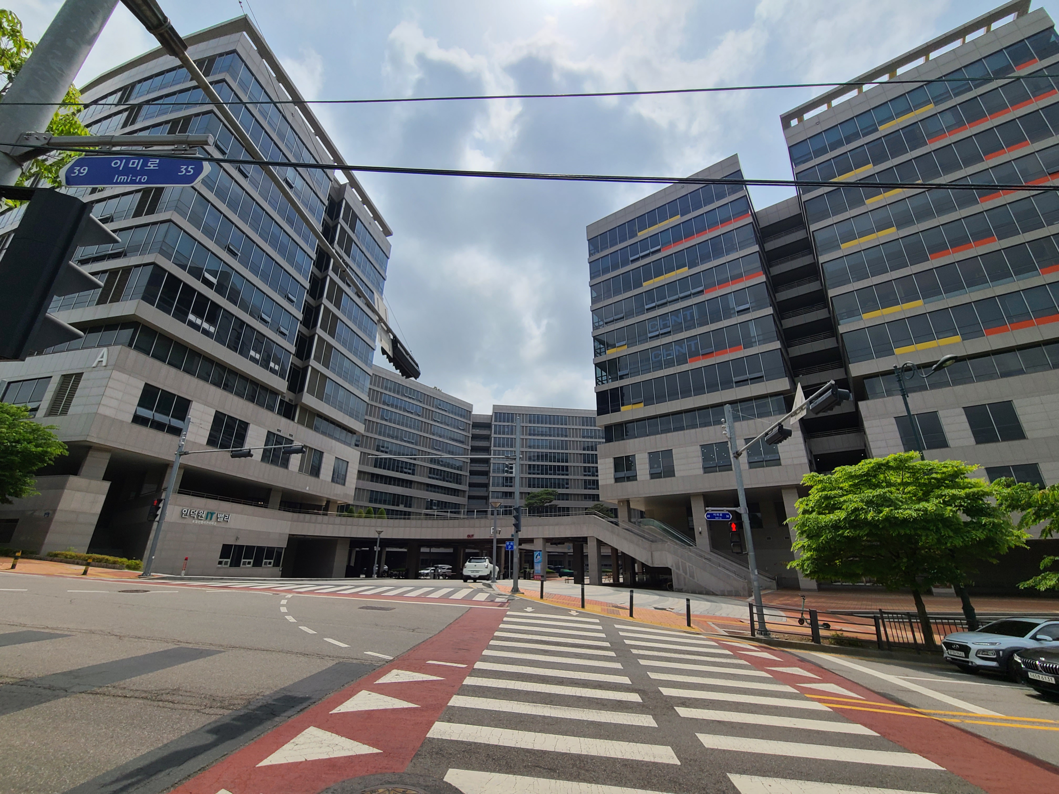 인덕원IT밸리 외관 및 주변환경1