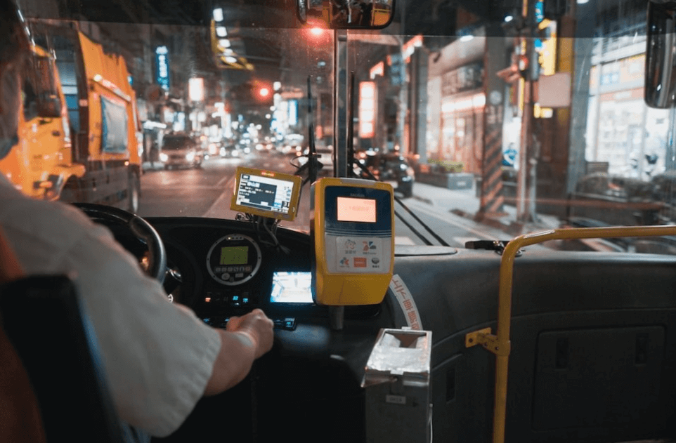 서울 버스 지하철 요금 인상-8년만-요금안내-교통비아끼기-교통비혜택-알뜰교통카드-기후동행카드-K-PASS