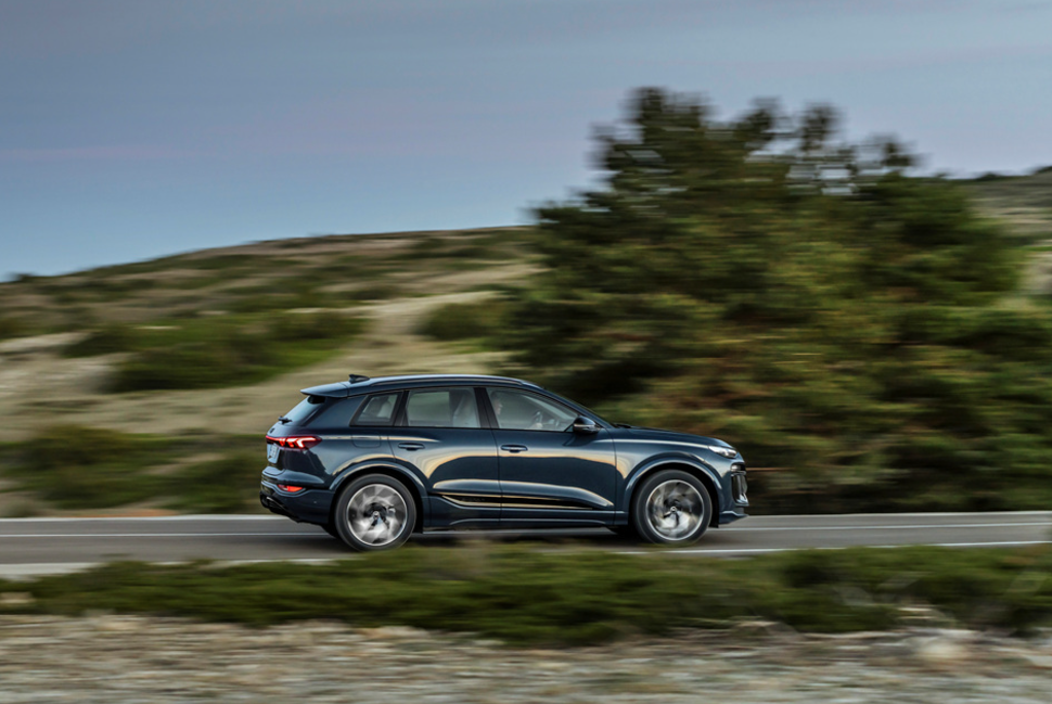 아우디 Q6 e-트론 가격과 경쟁 모델 비교 어느 쪽이 더 가치 있을까?