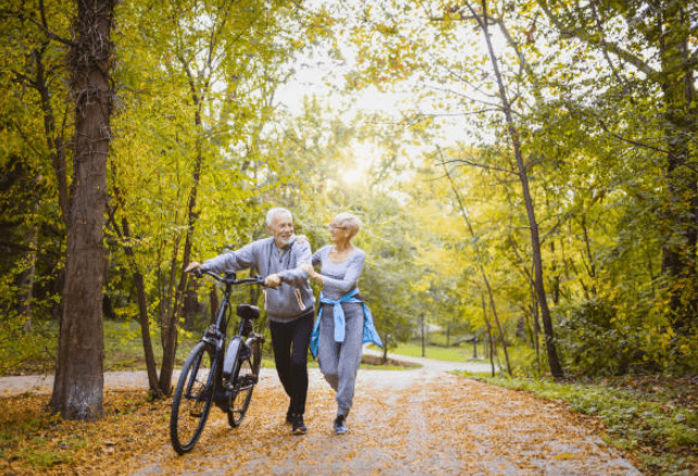고령화 시대 유망 자격증 &ndash; 병원 동행 매니저 직업과 취득 안내