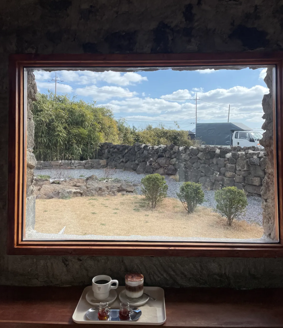 제주-서쪽-조용한-감성카페-서귀포-믈커피-로스터스