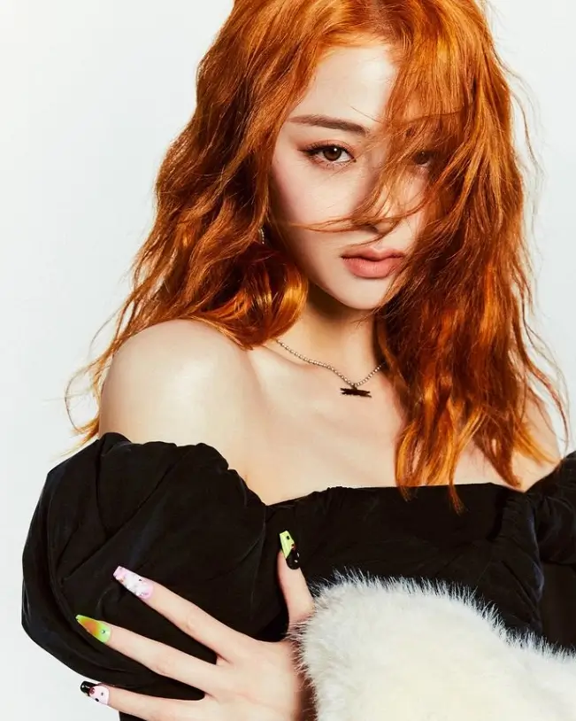 르세라핌 LE SSERAFIM 멤버프로필 본명 국적 나이 키 혈액형 MBTI 쏘스뮤직 하이브