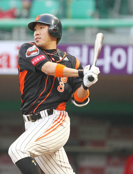 야구선수 전준우