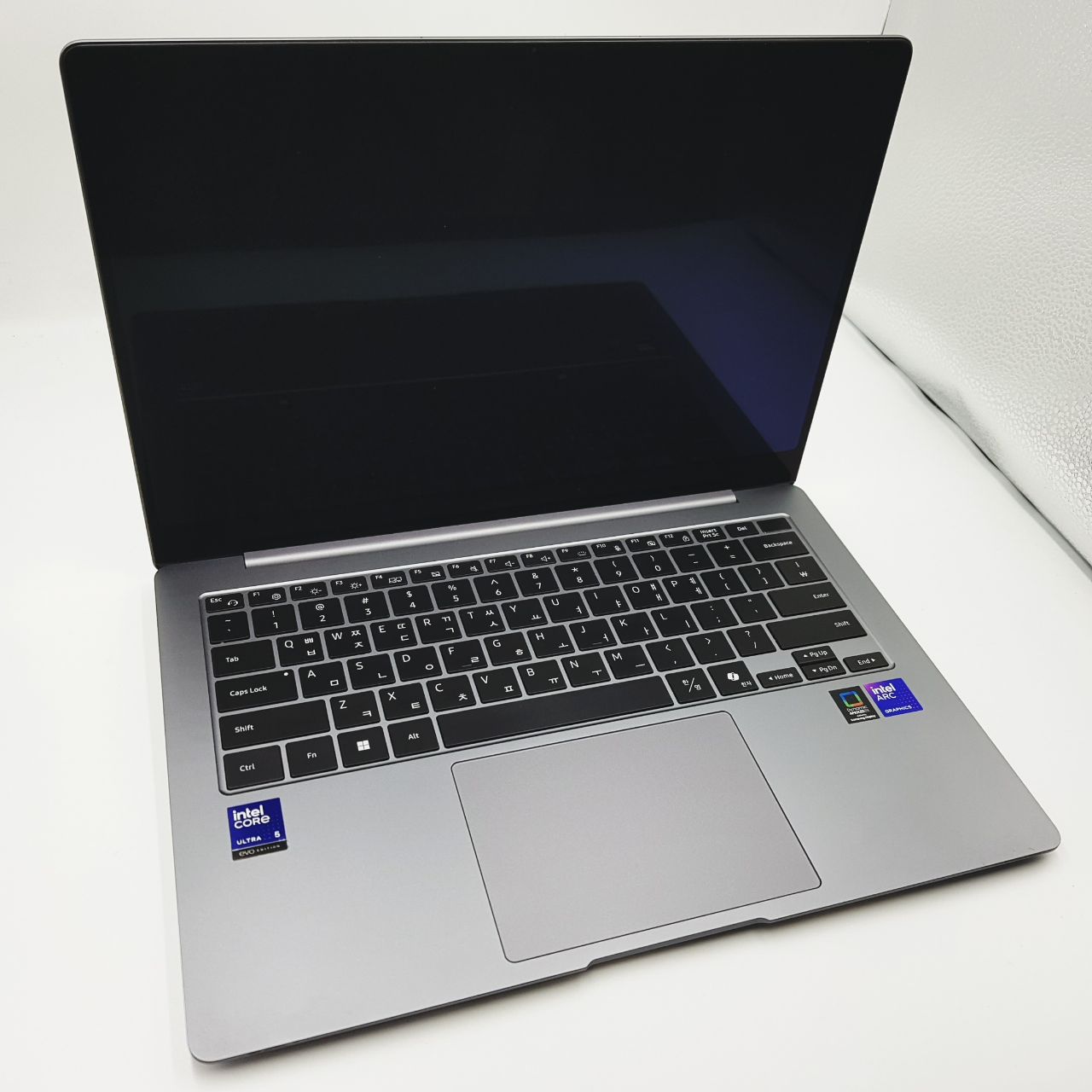 NT940XHA-KC51G 정면
