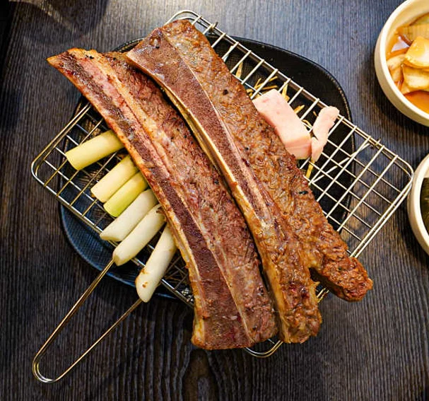 화원짚불구이 용봉점