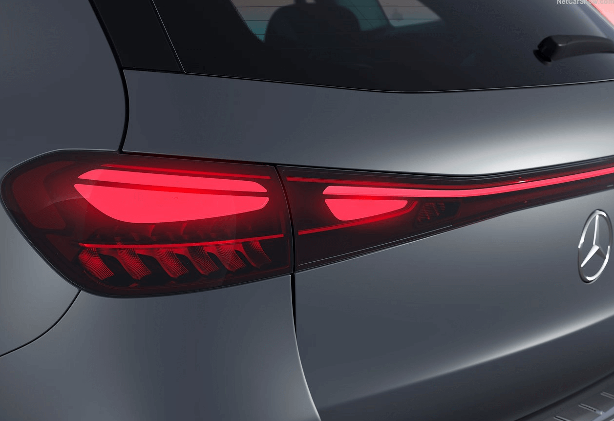 메르세데스 벤츠 EQA 250 전기차