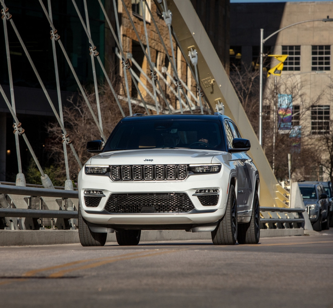 2024 그랜드 체로키 럭셔리와 오프로드의 완벽한 조화