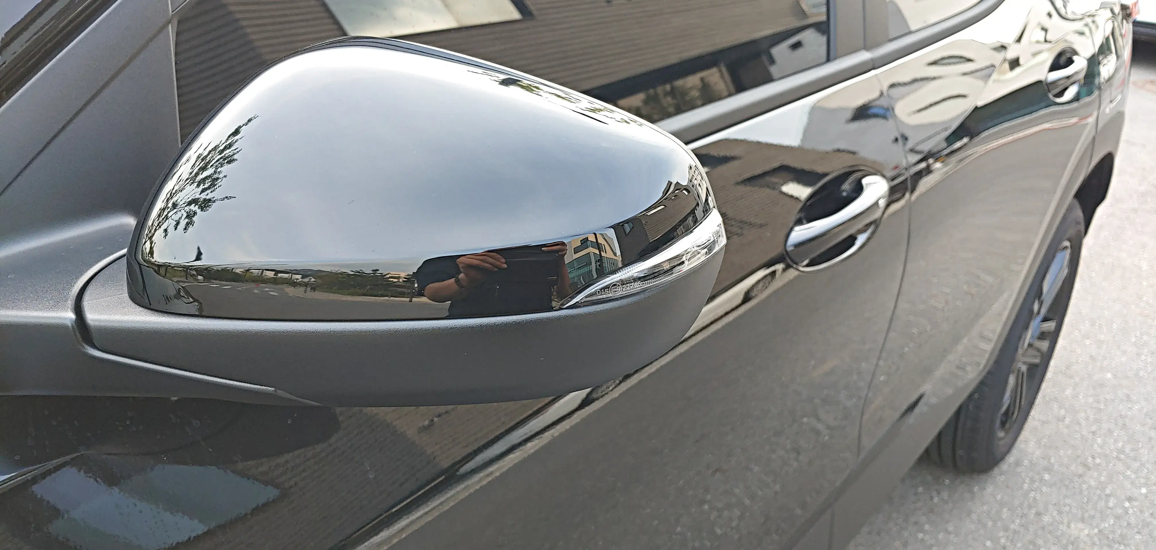 쉐보레 트랙스 크로스오버 액티브(블랙) - 외부