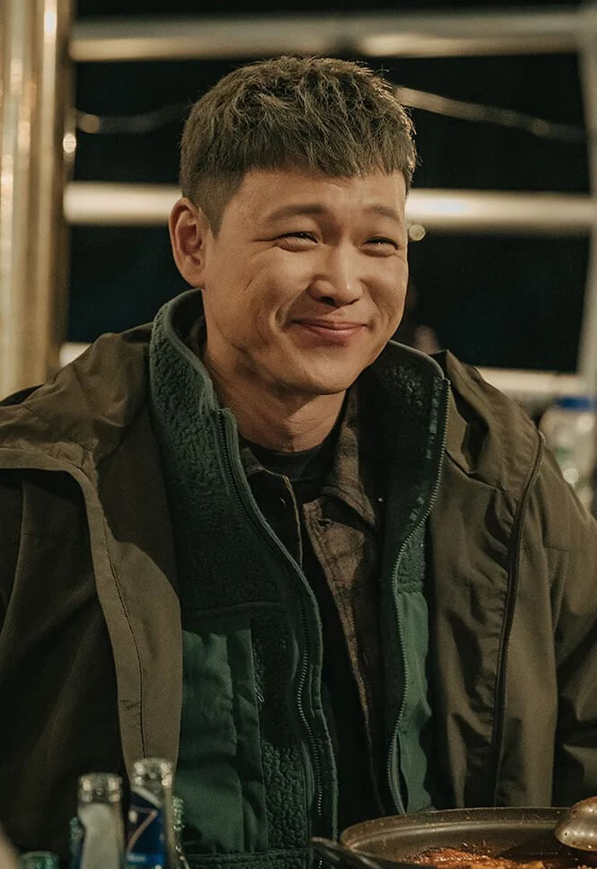 SBS드라마 우리영화 허정도가 맡은 촬영감독 역 지철민의 홍보 포스터 입니다.