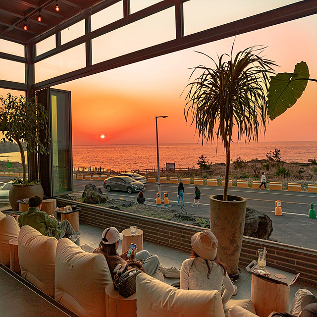 제주 애월 카페 이동건 오아시스80 바다뷰