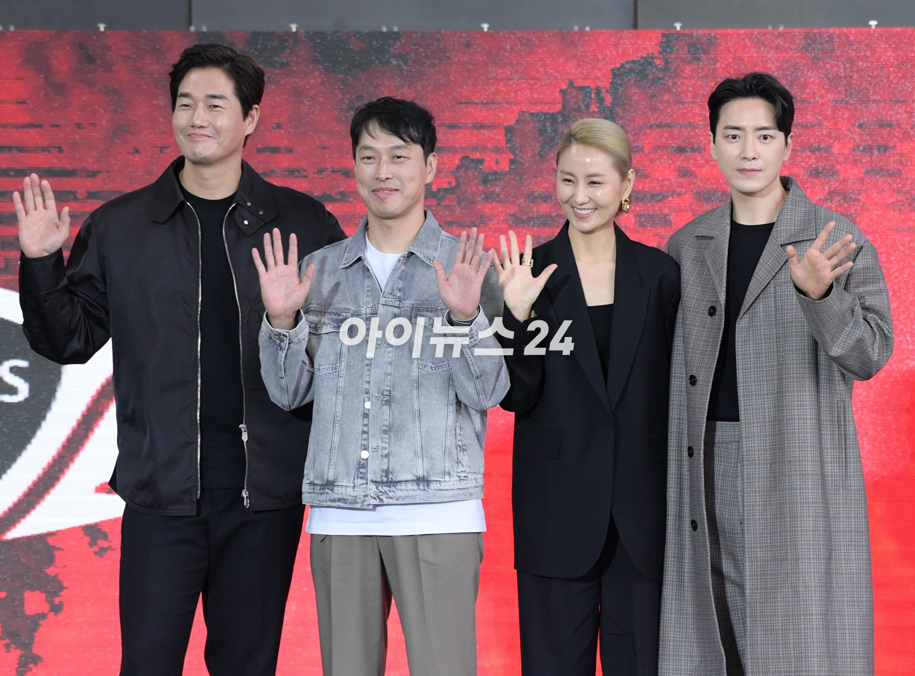 배우 이준혁이 6일 오후 부산광역시 해운대구 영화의전당에서 진행된 제28회 부산국제영화제 '비질란테' 오픈토크에 참석하고 있다. [사진=정소희 기자]