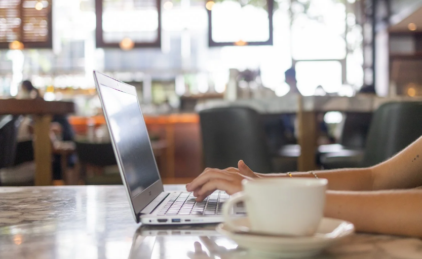 디지털 노마드 시대, 원격 근무자를 위한 창업 아이템