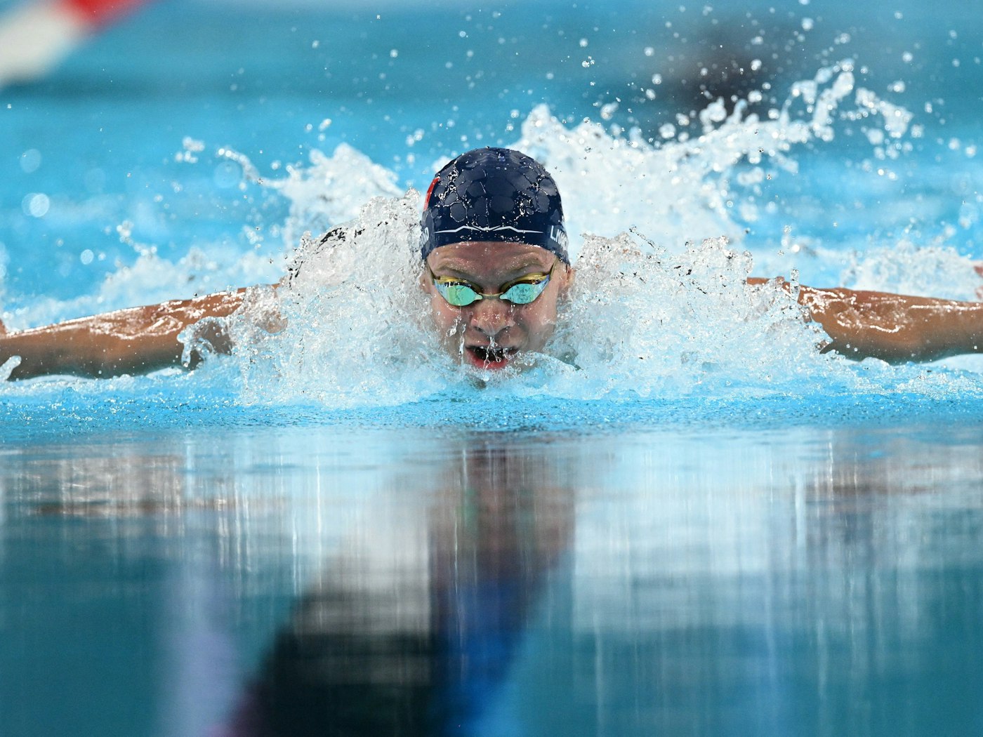 파리의 얕은 수영장이 실제로 올림픽 수영 선수들의 속도를 늦추나요?