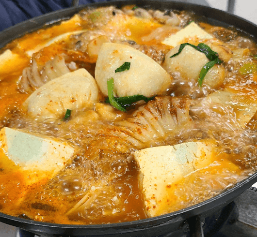 생방송투데이 연꽃두부전골 전북 진안 자족식당 두부 맛집