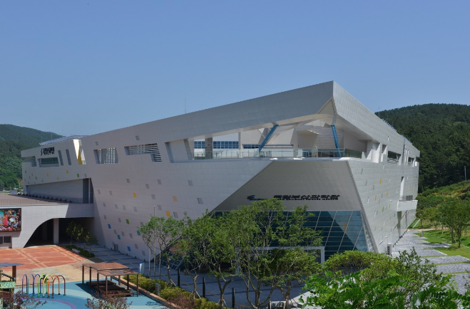 부산-여행-여행지-코스-추천-가볼만한곳-실내-아이와-아이들과-아이랑-베스트-베스트10-날씨-맛집-롯데월드-벚꽃-명소-관광지-숙소-놀거리-축제-카페-공연-송도-루지-영도-기장-야경-혼자-2박-3일-1박-당일치기-갈만한곳-가족-꼭-필수-태종대-해운대-블루라인파크-열차-민주-공원-국립-해양-박물관-오륙도-스카이워크-해동-용궁사-부산-과학관-어린이-대공원-산책