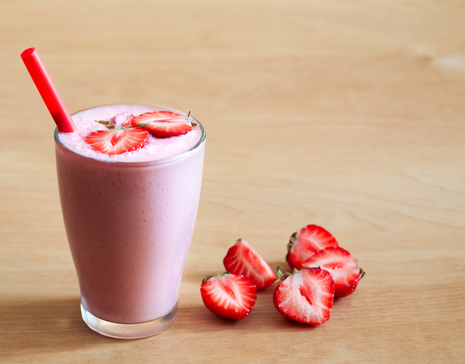 딸기와 딸기스무디