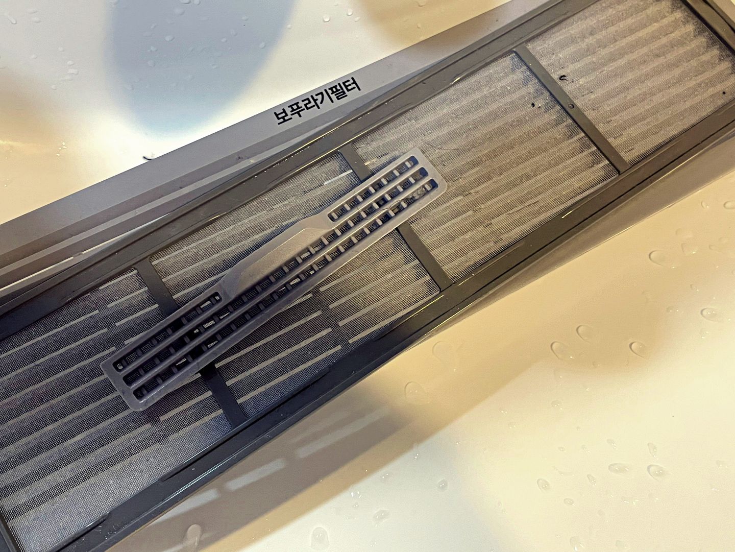 에어드레서 스타일러 먼지필터 관리 방법