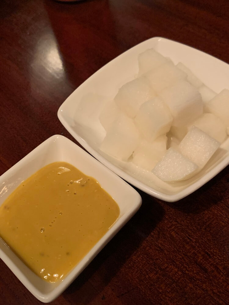 머스타드 소시와 치킨 무