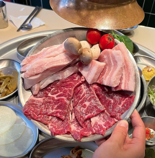 신촌역 고깃집 추천 쟁반집8292 신촌점