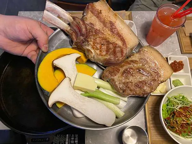 돼지마구 진주본점