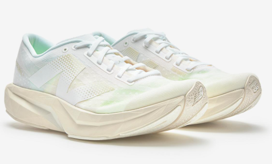 뉴발란스 러닝화