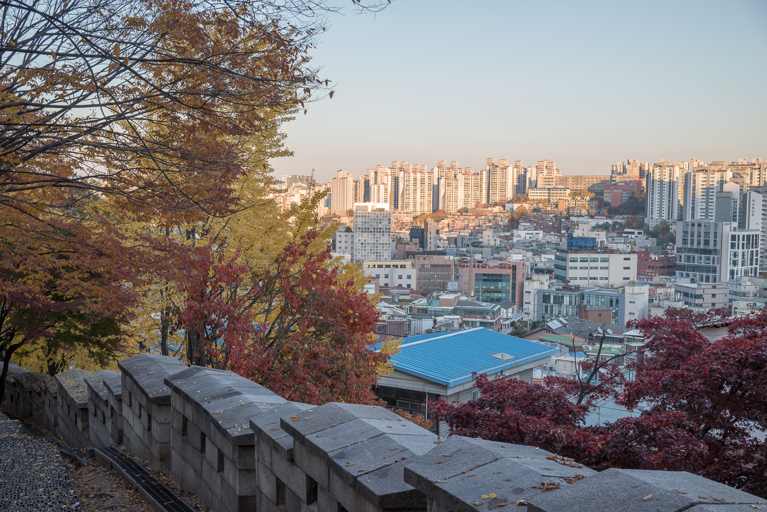 숨은 단풍길 명소 다산성곽길