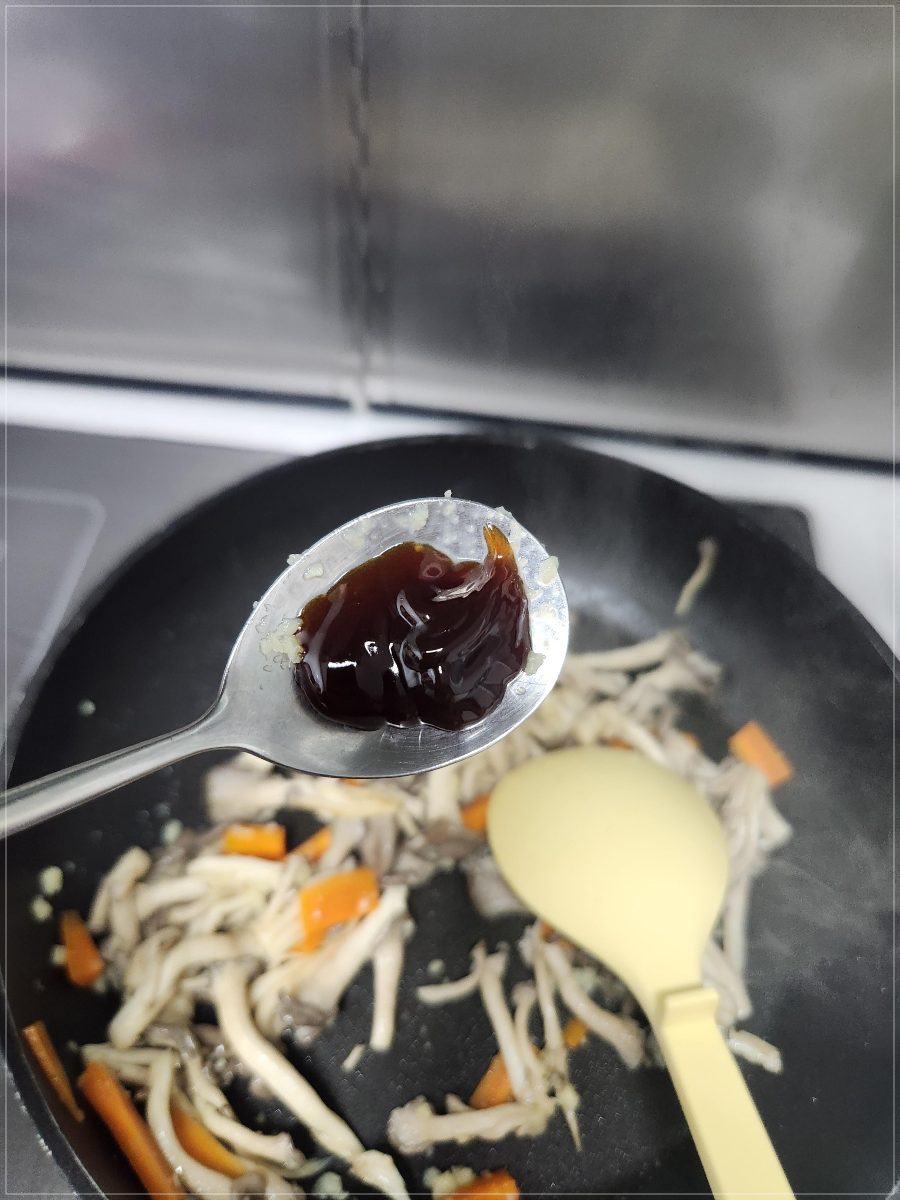 굴소스넣기