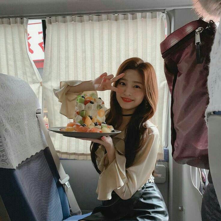 아이즈원 김민주 최애사진