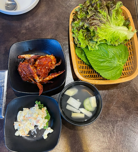 양념게장과 밑반찬