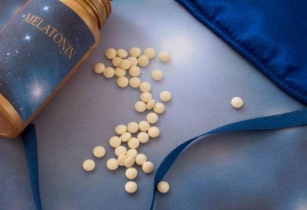 멜라토닌 효능&amp;#44; 부작용&amp;#44; 많은 음식 총정리 (2024ver)