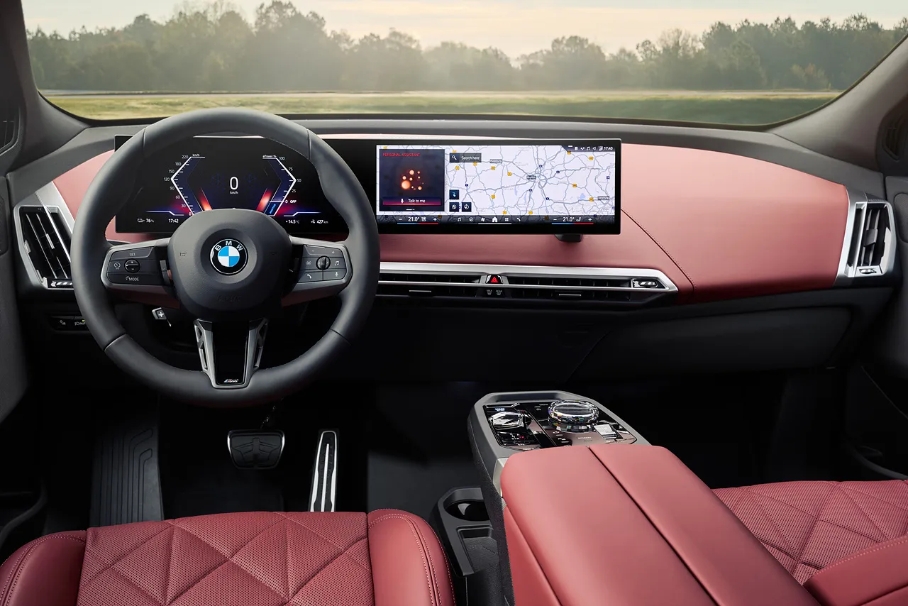 BMW iX 자동차 이미지