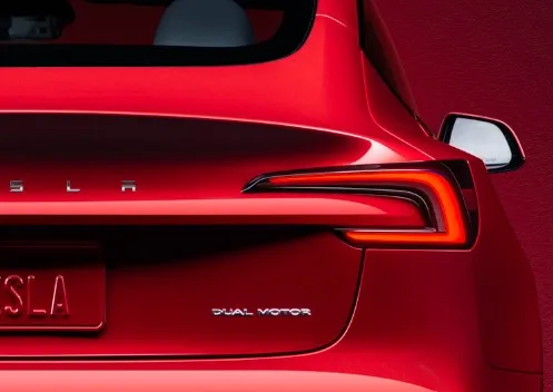 테슬라 뒷 모습3