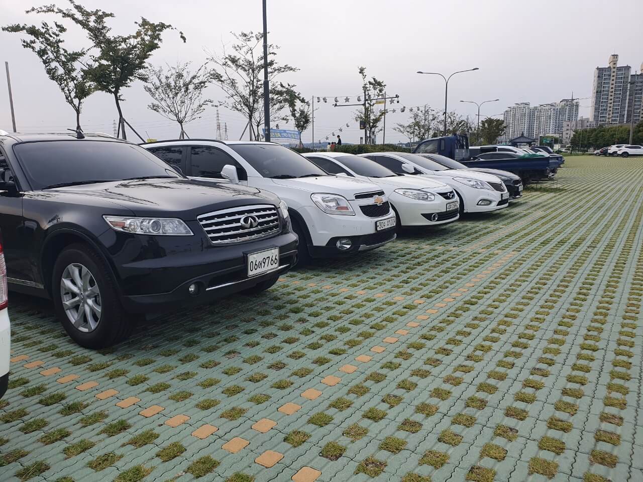 코스모스산책길-주차장