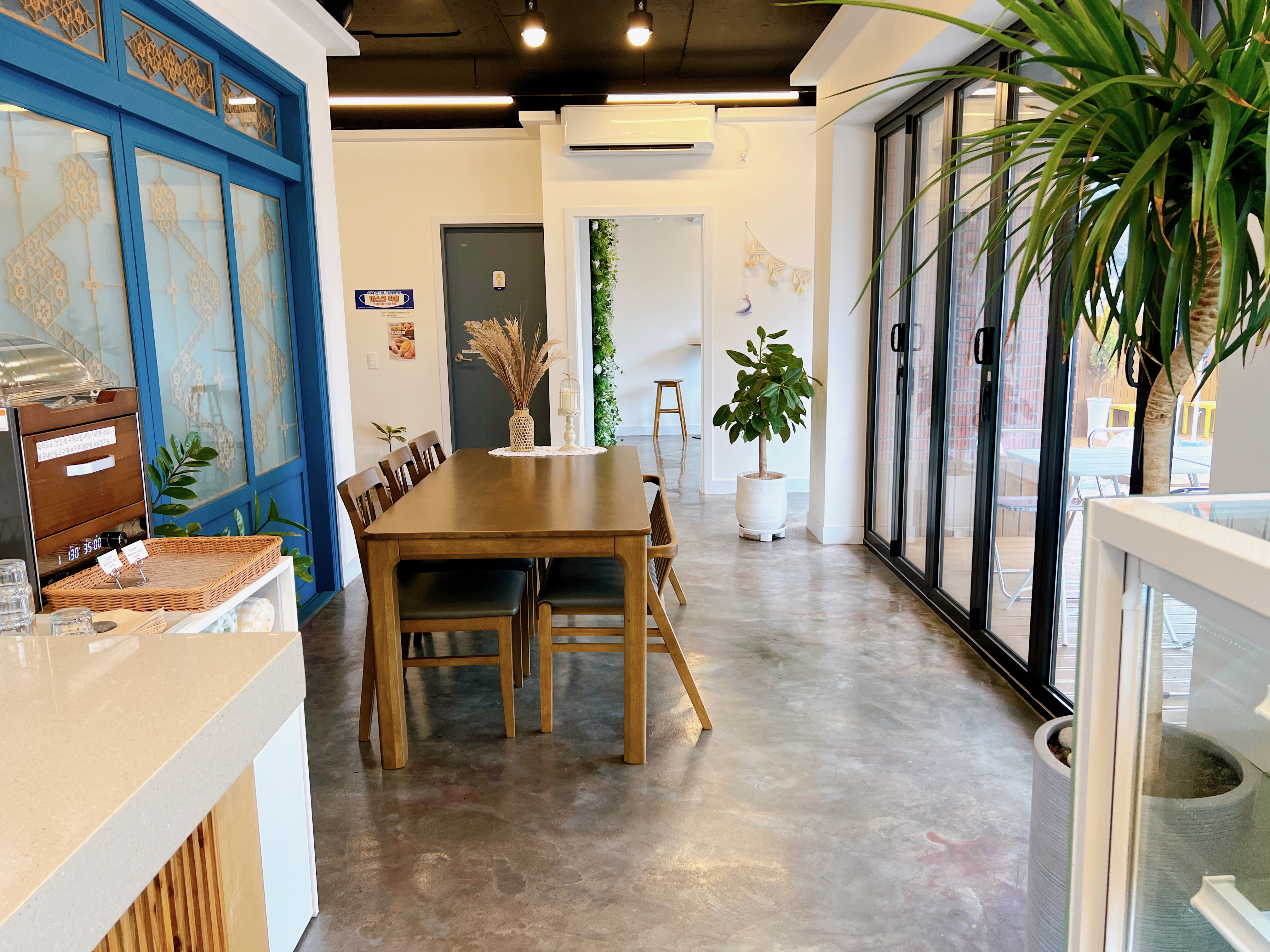 거제 둔덕 혼브릭스 카페