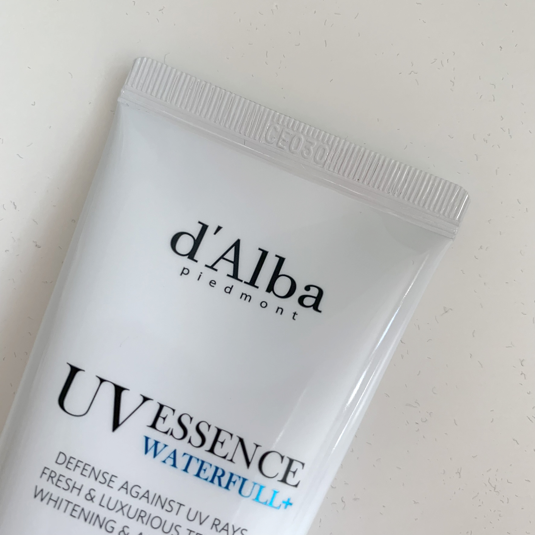 달바 워터풀 에센스 선크림