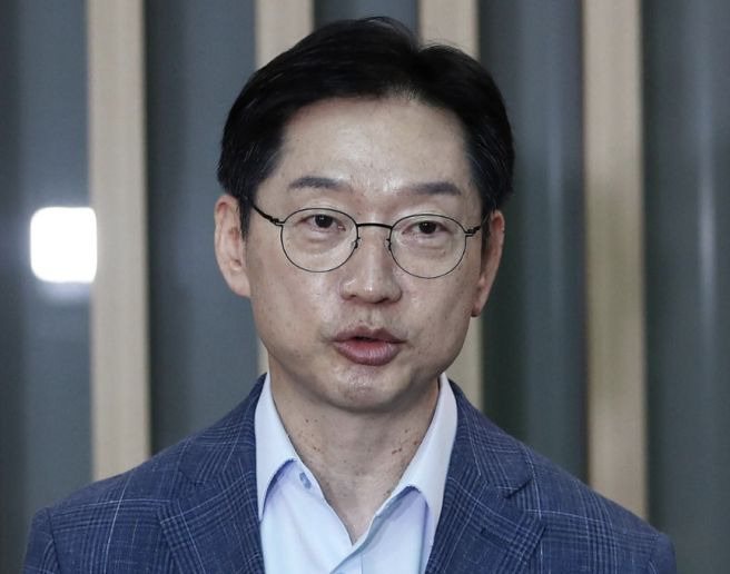 김경수 대통령 정무특보 프로필: 나이 학력 고향 盧 마지막 비서관의 18년 만 청와대 복귀