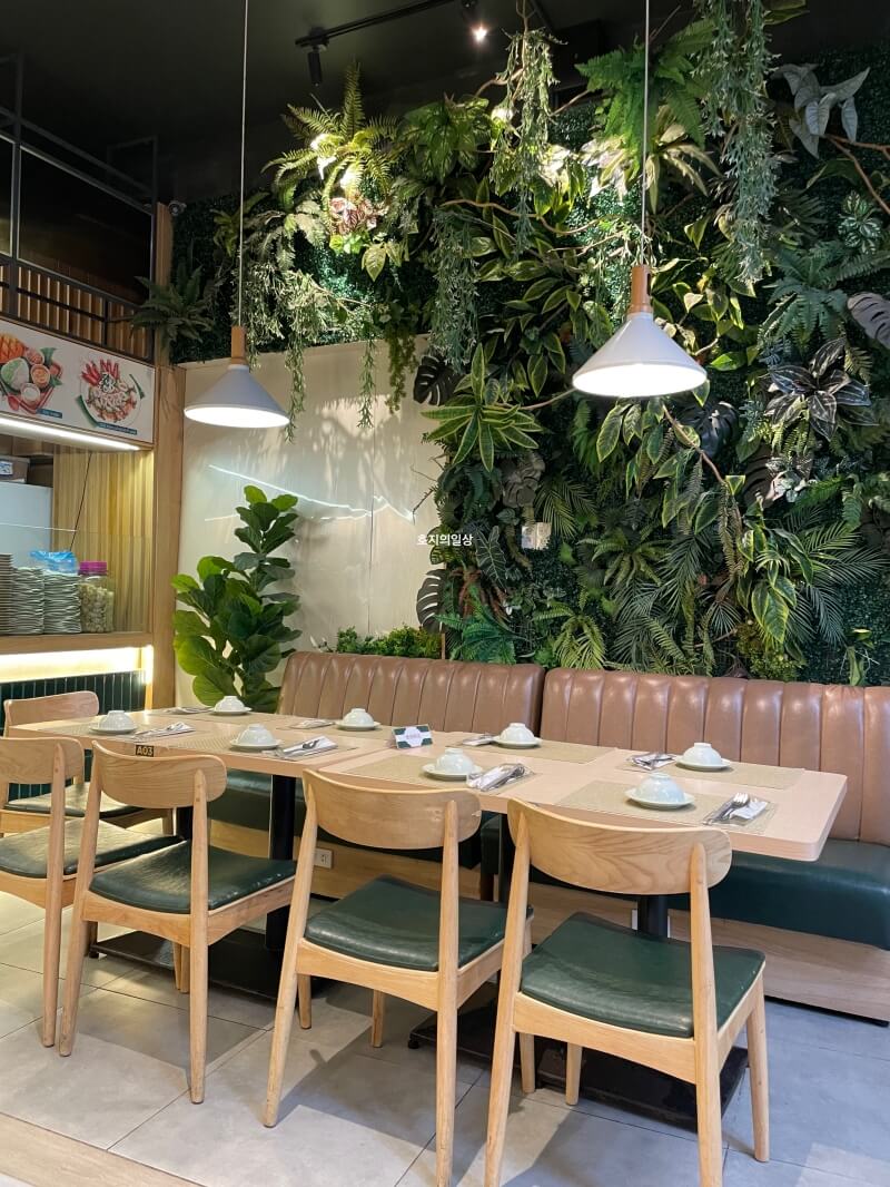 나트랑 쌈러 Sam Lor 태국 음식 시내 맛집 쇼파석