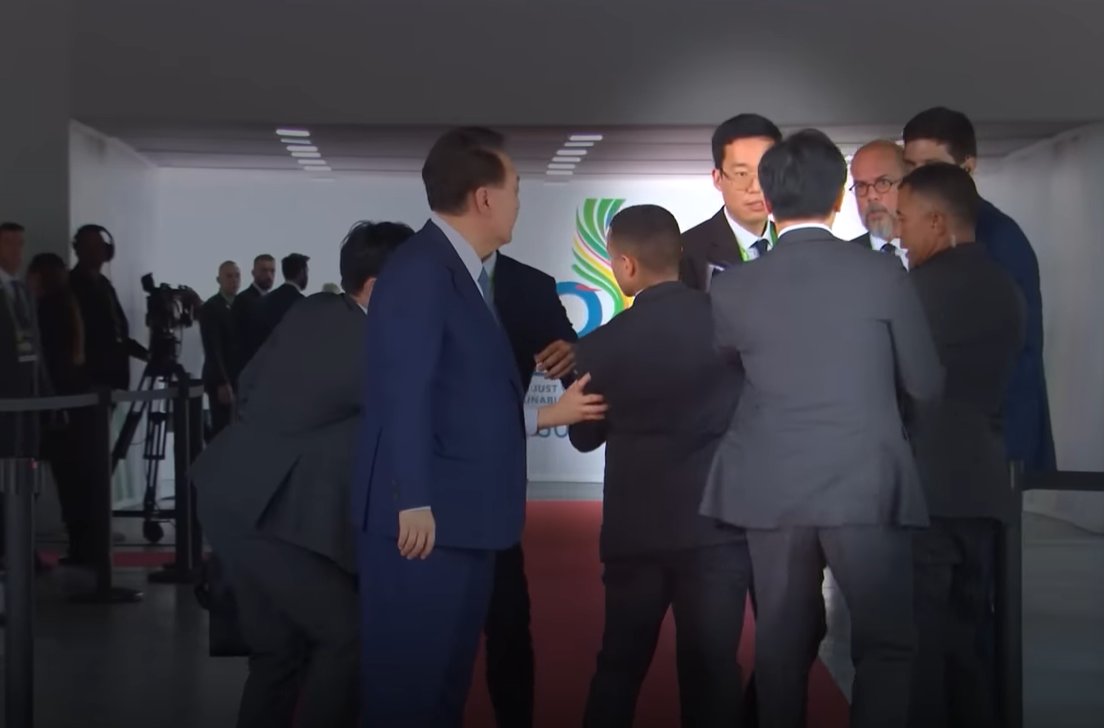 G20 윤석열 수행원 브라질 몸싸움, 실랑이, 통역요원 브라질 경호원