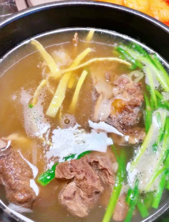 생생정보 상주 헌신동 소한마리 통째로 점심특선 한우탕 맛집