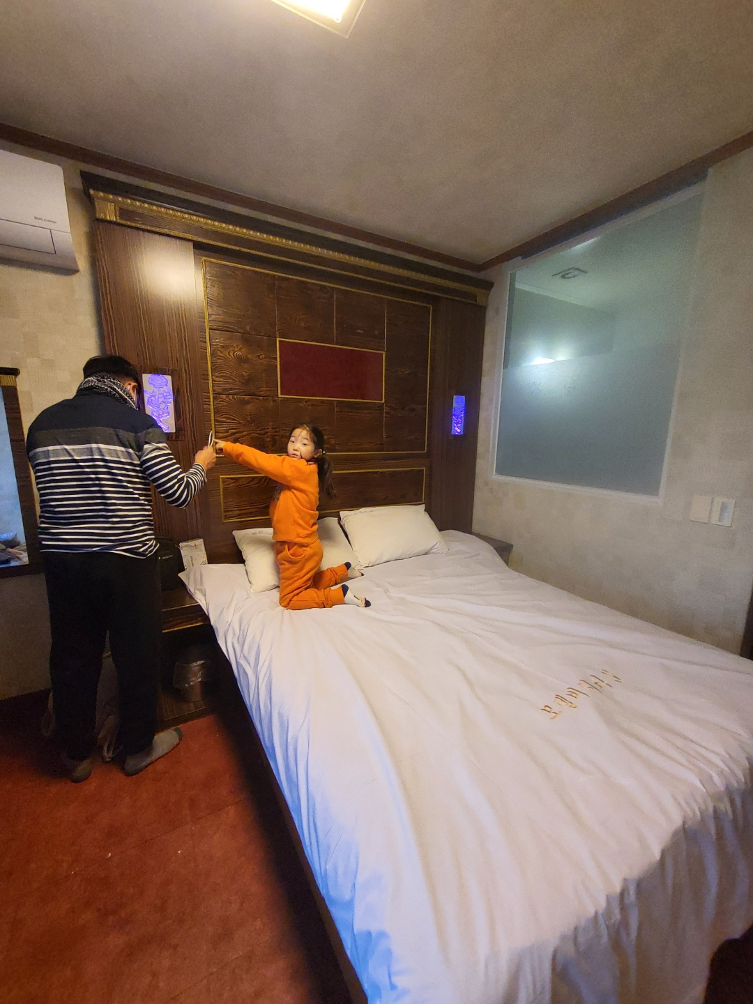 왜목마을 숙박(모텔비치타운)