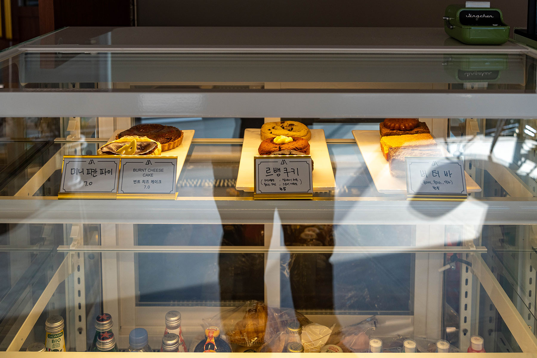 만덕 카페 M543 Cafe Gallery 쇼케이스