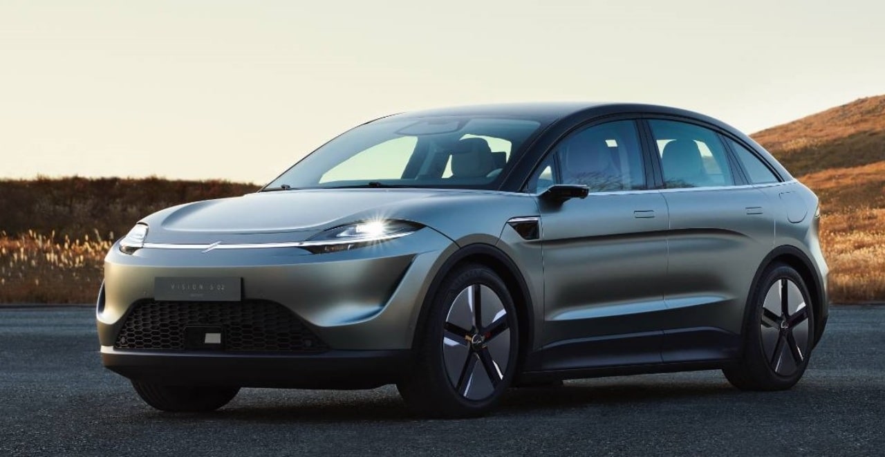 CES 2022에서 3열 SUV로 등장한 소니 비전-S 02입니다.
