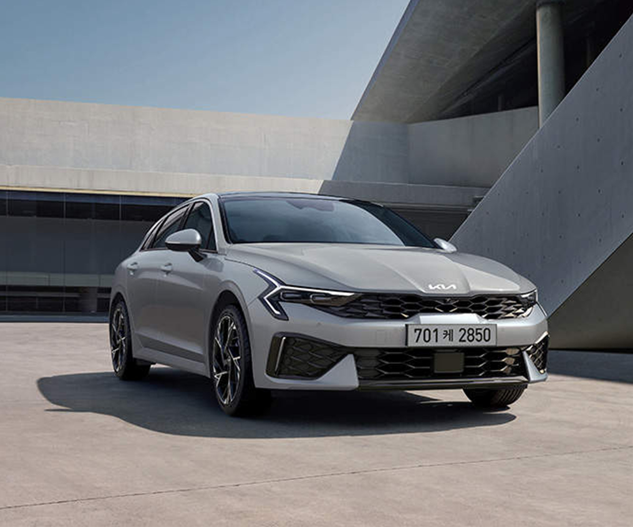 기아 K5 5세대 2024년식 전면 사진