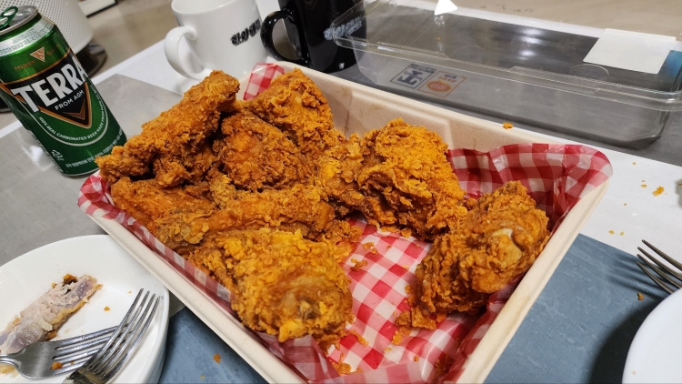 이마트-치킨은-혁명이다