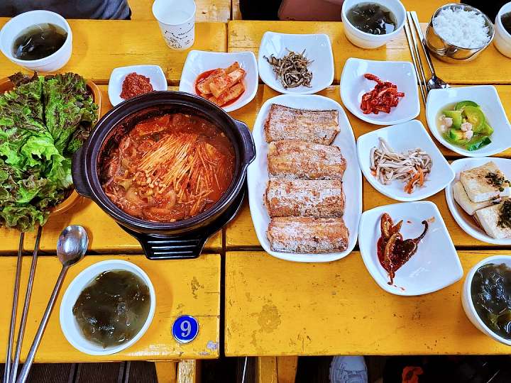 남해 식당 멸치쌈밥 멍게비빔밥 갈치조림 멸치회무침 고등어구이 해물부추전 수완 좋은 여행 맛집 추천