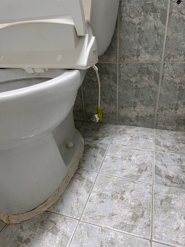 병기 테두리 곰팡이 제거 된 모습