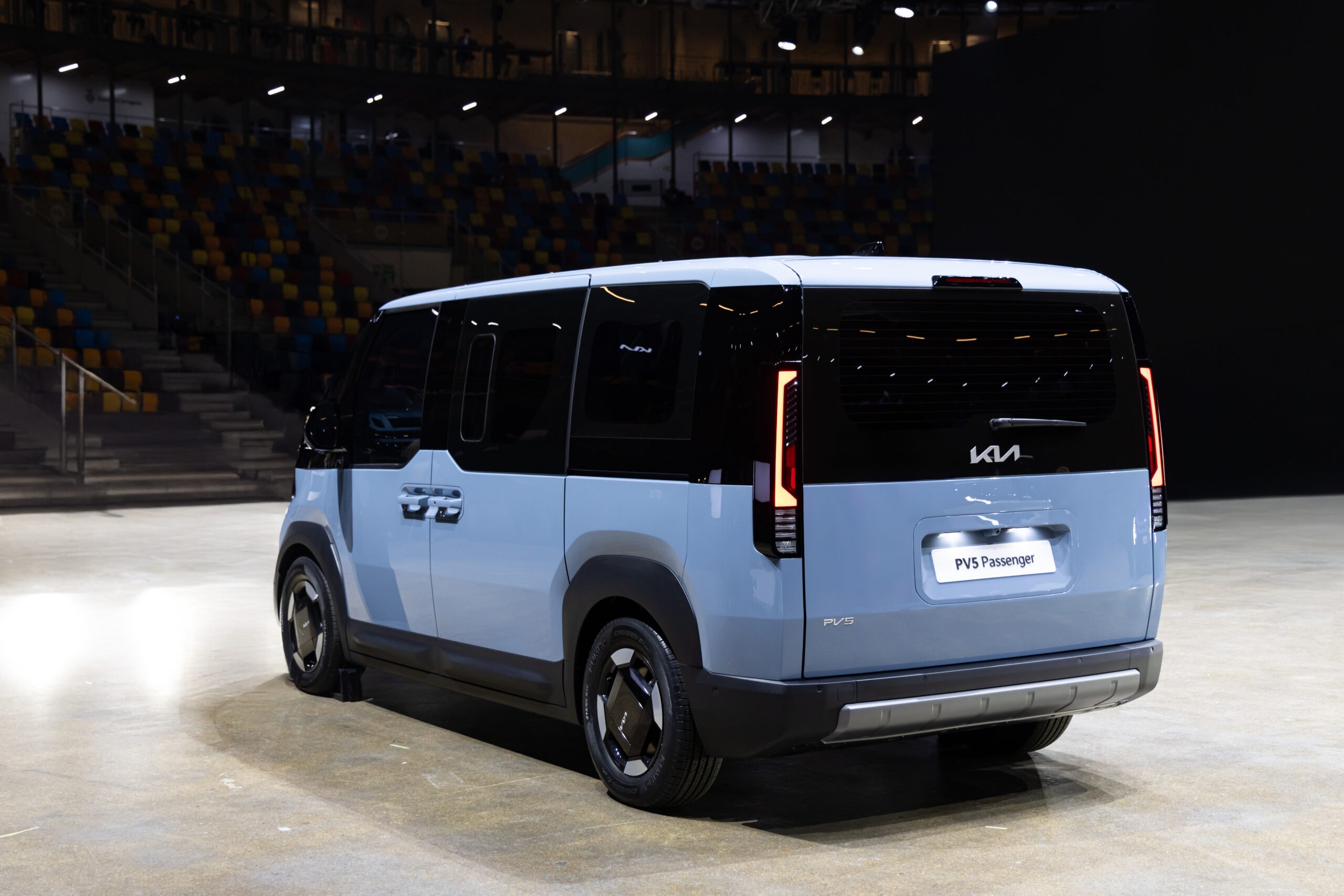 기아 PV5 패신저