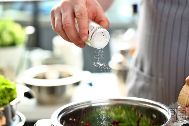 생리 중 아랫배 빵빵 가스 소금