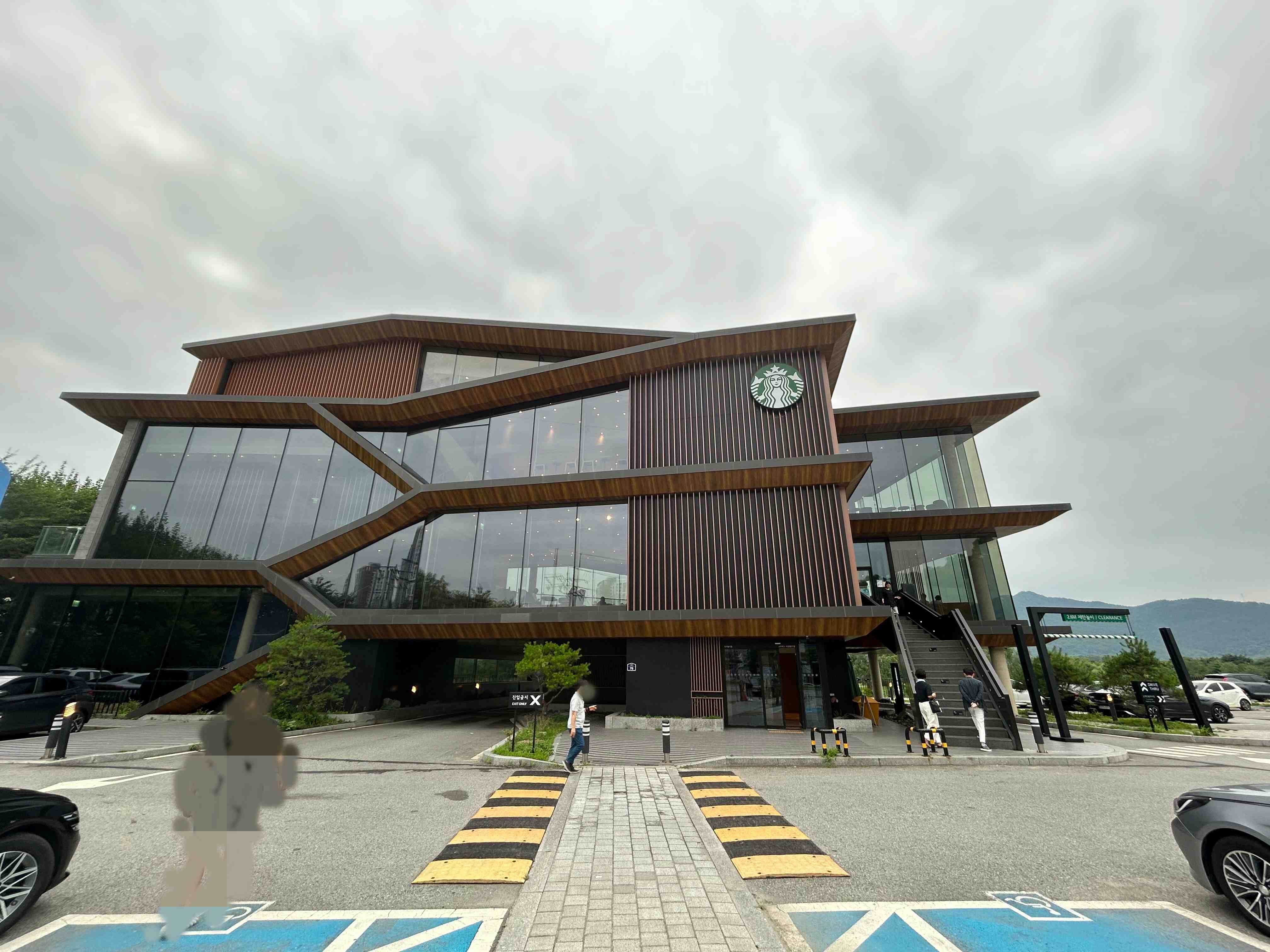 스타벅스 더양평디티점 외관