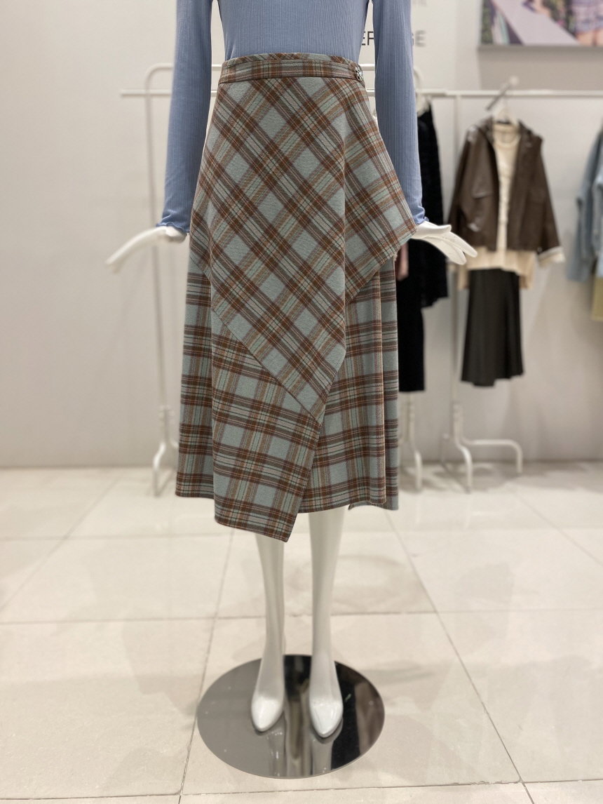 듀엘 언밸런스 체크 롱 스커트 D214MSD040